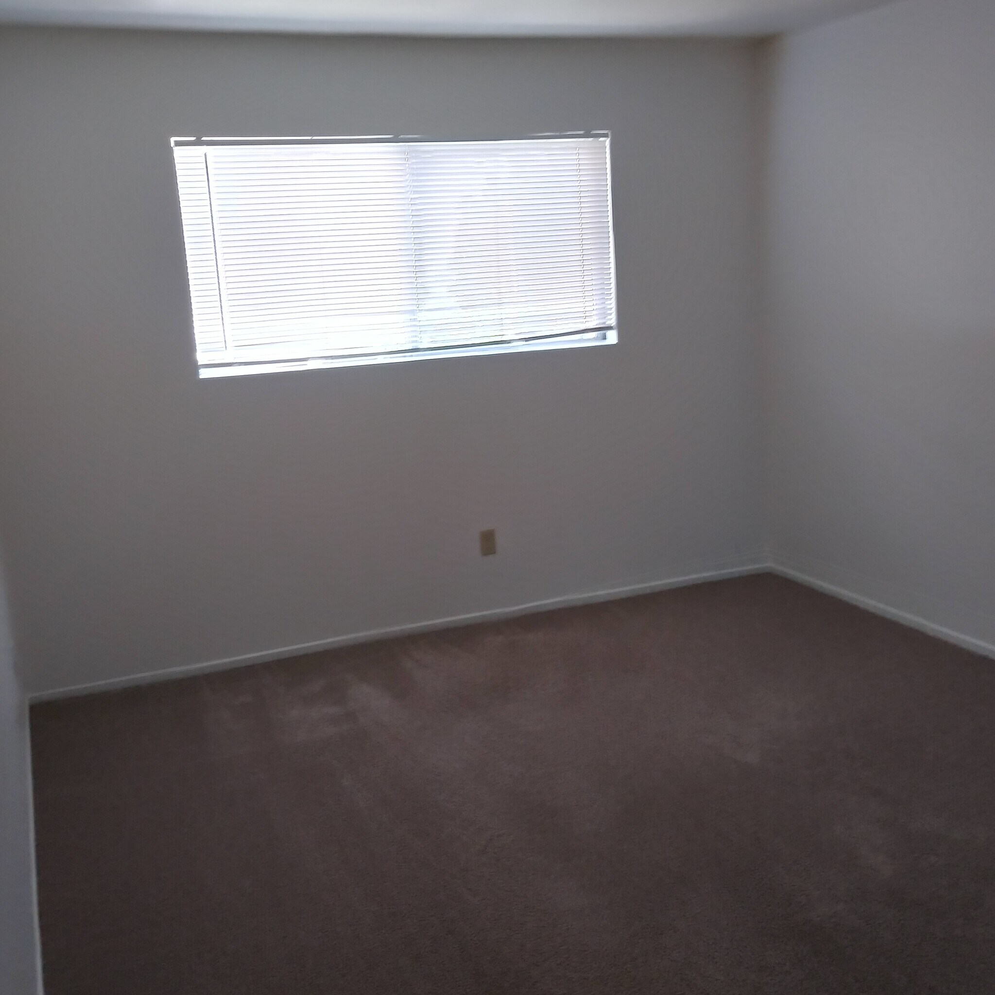 Building Photo - 2208 Gates Ave