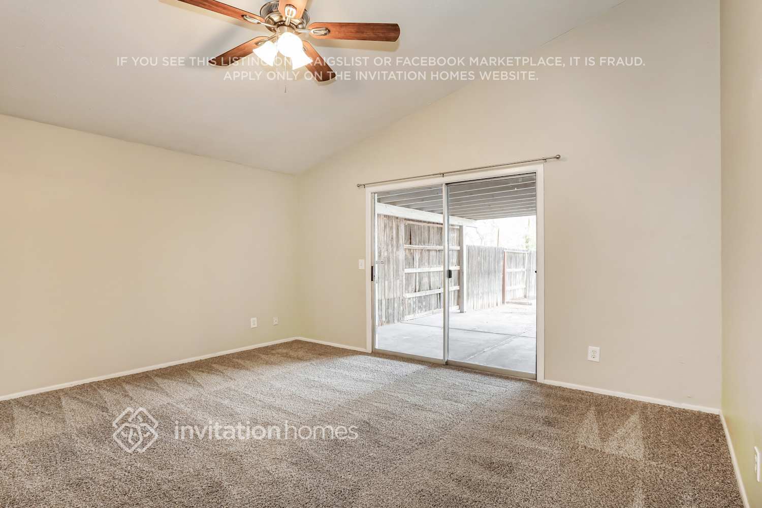 Building Photo - 822 E Gila Ln