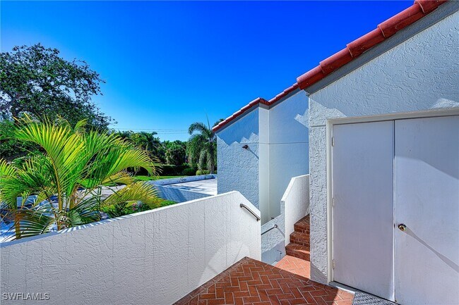 Building Photo - 613 Beachwalk Cir