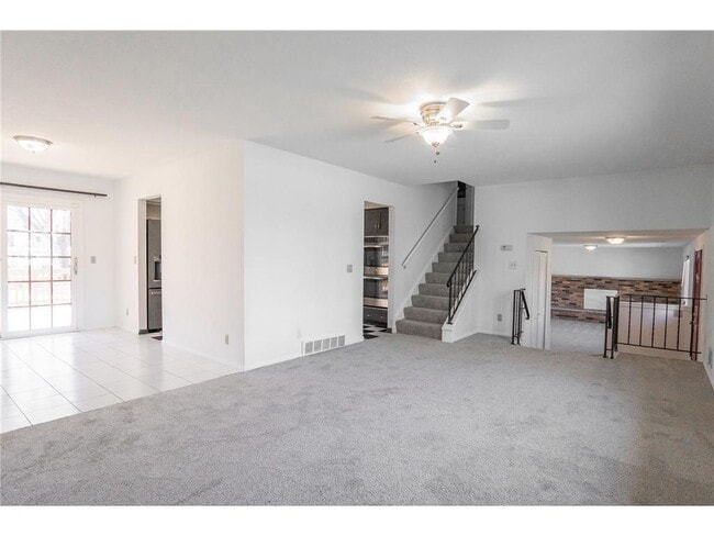 Building Photo - 7740 Arlington Ave N