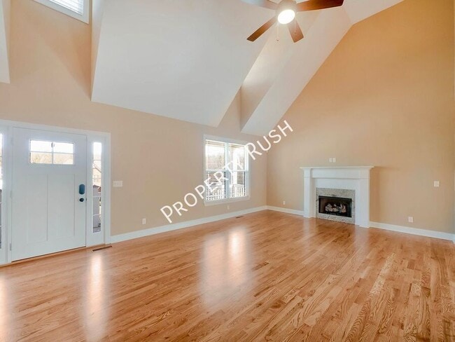 Building Photo - 7986 Burgundy Cir