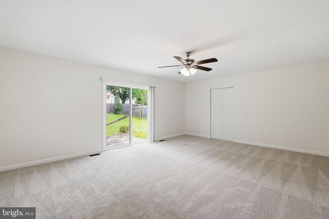 Building Photo - 9113 Bramble Bush Ct