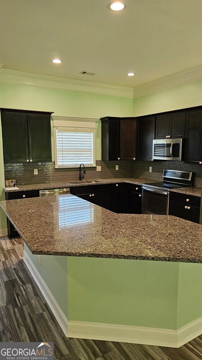 Building Photo - 304 Durgin Drive