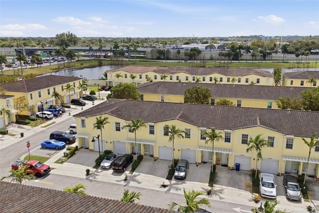 Building Photo - 4032 NW 11th St
