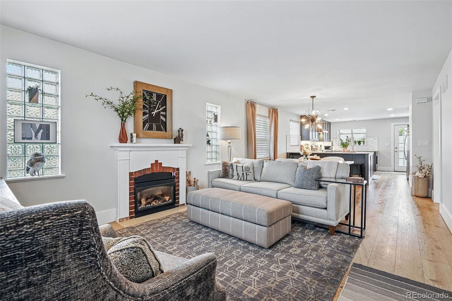 Living Room - 796 Ivanhoe St