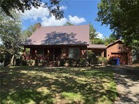 Building Photo - 405 Bannerman Pl