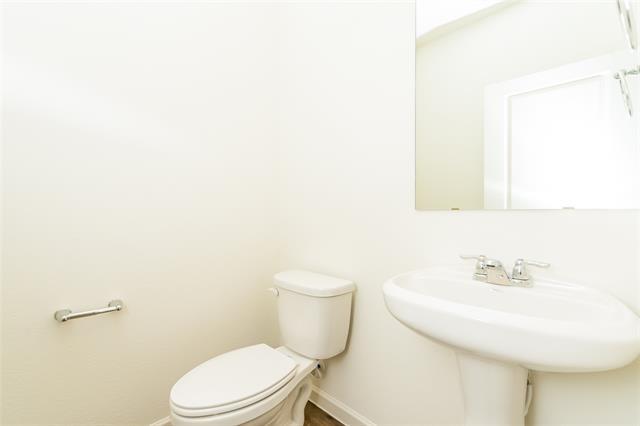 Building Photo - 440 Canoe Way