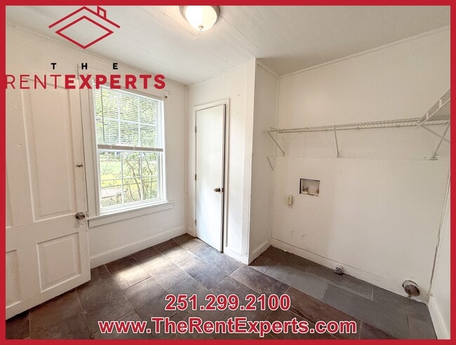 Building Photo - 63 Macks St