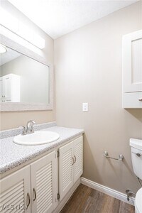 Building Photo - 472 Gresham Dr