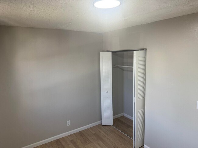 Building Photo - 1358 Silverado