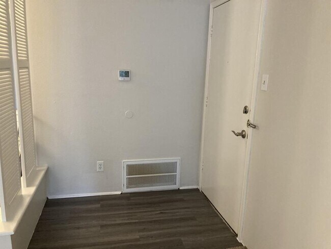 Building Photo - 800 Post Oak Blvd