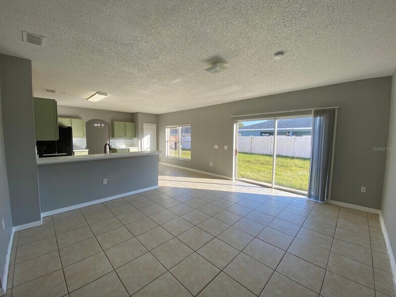 Building Photo - 606 Bluebill Ct