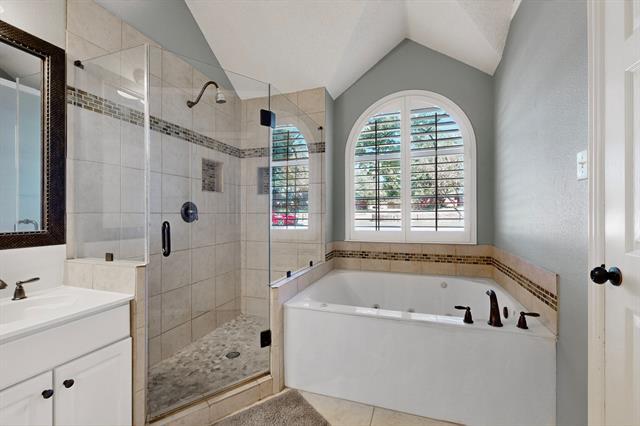 Building Photo - 9700 Wolf Creek Dr