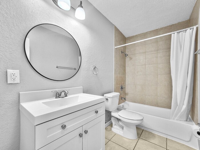 Building Photo - 12201 106th St