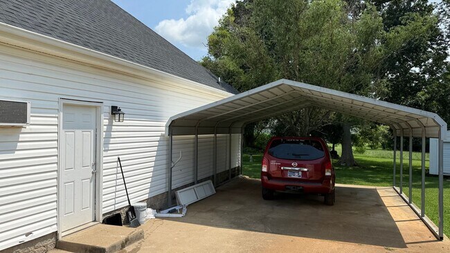 Building Photo - 502 Bloomfield Ct