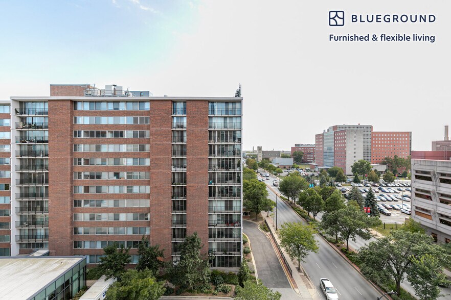 Building Photo - 901 S Ashland Ave