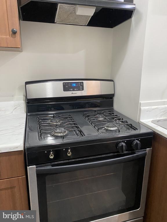 Building Photo - 508 S Prince St