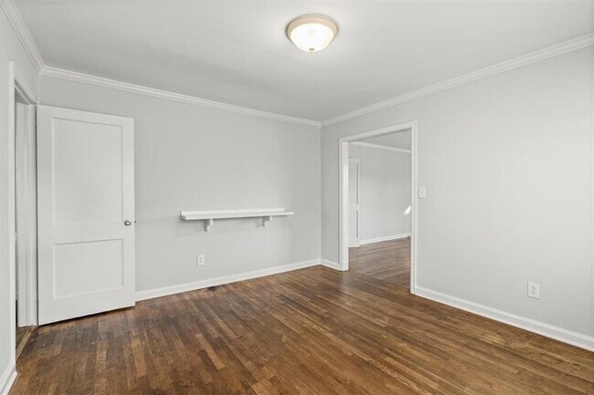 Building Photo - 449 10th St NW