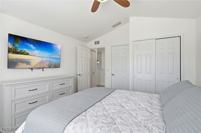 Building Photo - 11029 Mill Creek Way
