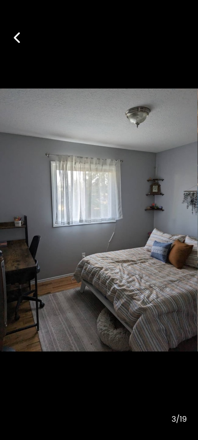 Building Photo - 12717 SE Gladstone St