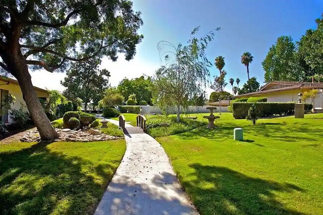 Building Photo - 9320 Earl St