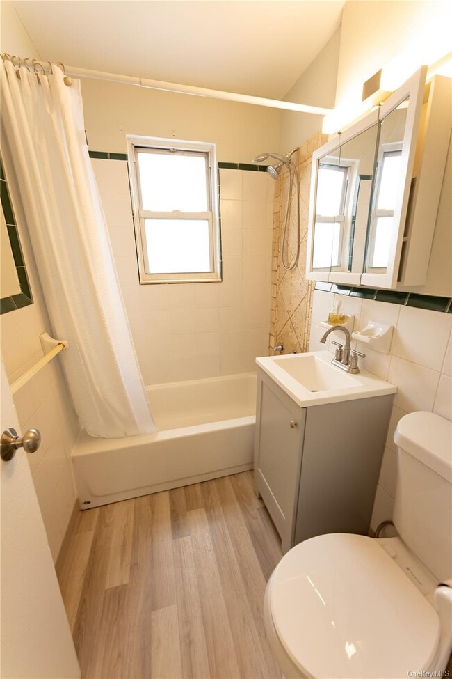 Building Photo - 33 W Grand St