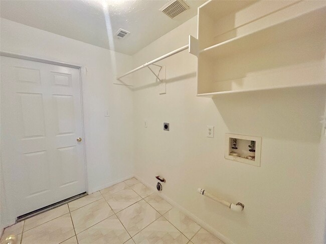 Building Photo - 12422 Glenleigh Dr