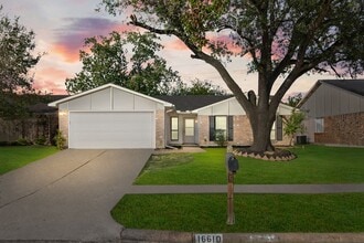 Building Photo - 16610 Carbridge Dr