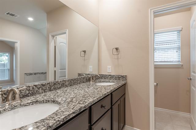 Building Photo - 9820 Diamondback Ln