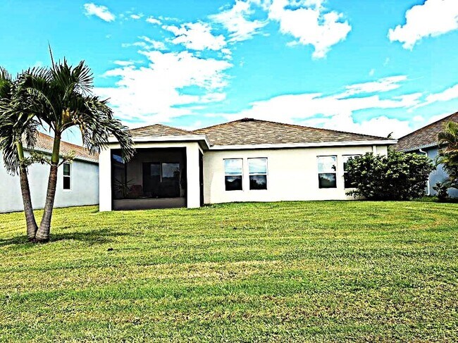 Building Photo - 4840 Reisswood Lp