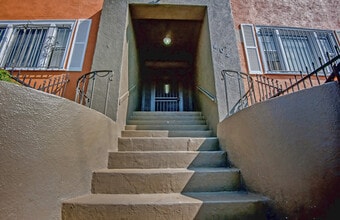 Building Photo - 400 N Coronado St