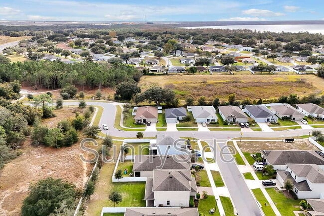 Building Photo - 10116 Grande Lp