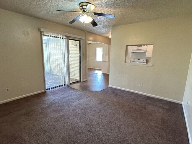 Building Photo - 618 N 23rd St