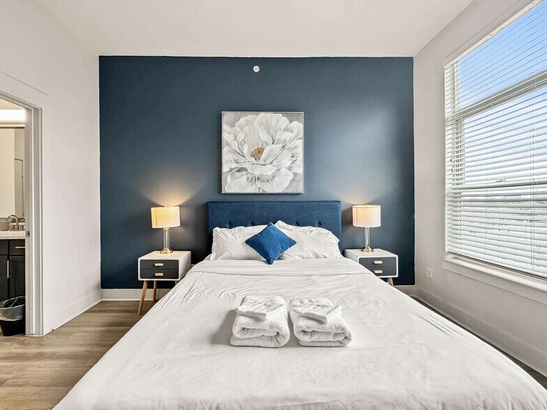 Building Photo - 2901 Indiana St