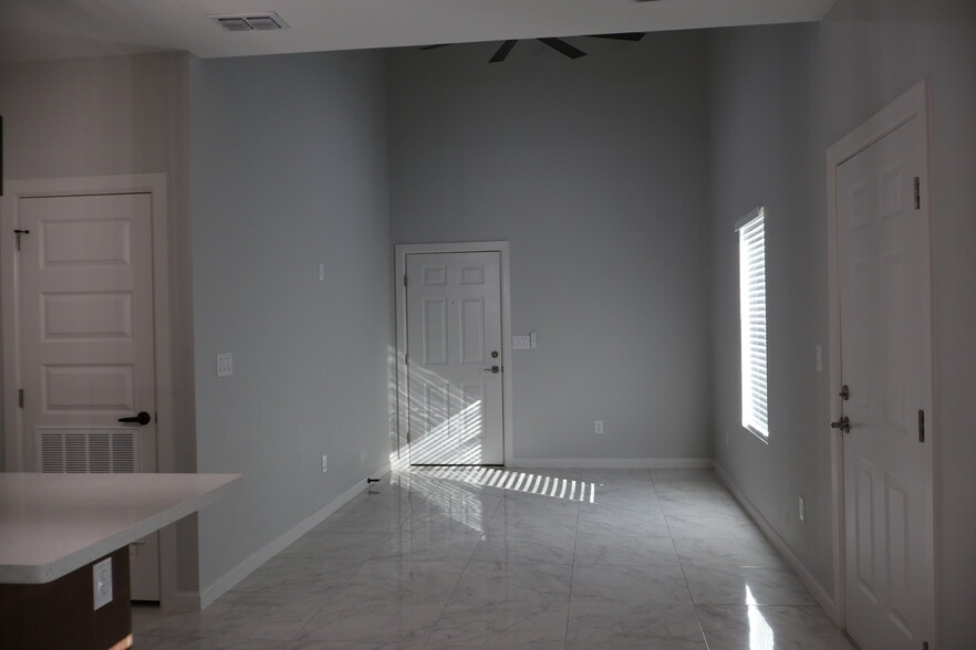 living room - 1005 Hidden Hills St