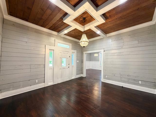 Building Photo - 405 E Denton St