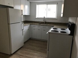 Building Photo - 231 Ridge Ave