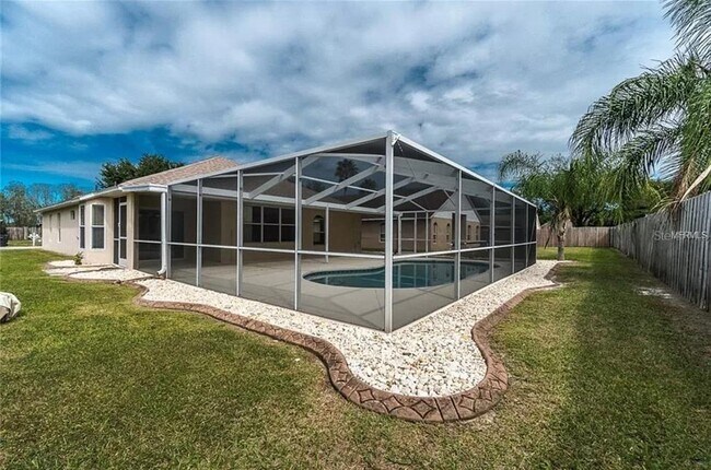 Building Photo - 1442 Lake Shore Ranch Dr