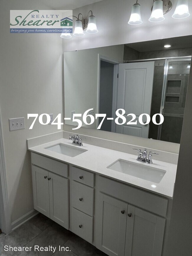 Building Photo - 3 br, 2.5 bath House - 2869 Yeager Drive