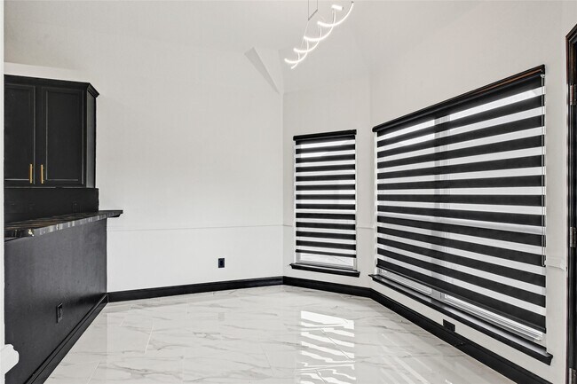 Building Photo - 11915 Helene Ct