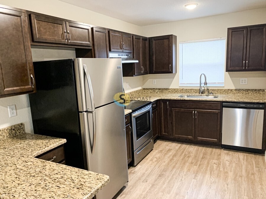 Building Photo - 9292 N Travis Dr