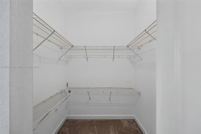Building Photo - 1586 SE 27th Terrace