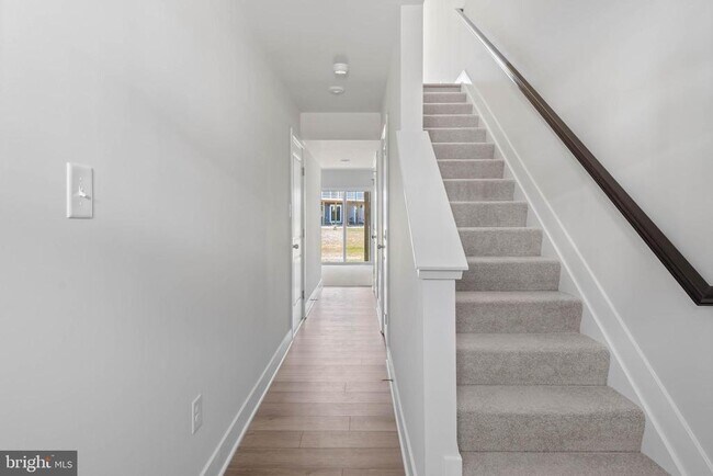 Building Photo - 29413 Oxford Dr