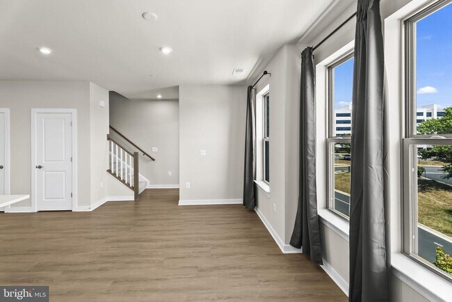 Building Photo - 13558 Innovation Station Lp