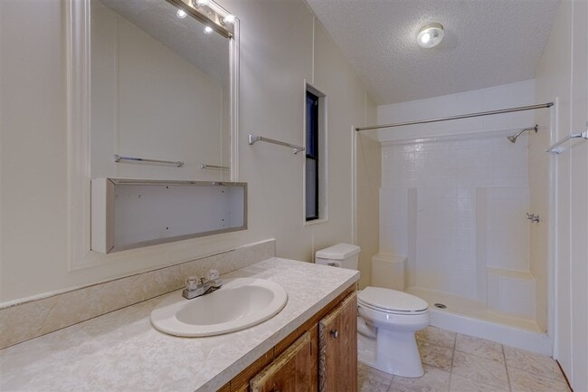 Building Photo - 2 Bedroom, 2 Bath Home Close to Willow Lake in Prescott