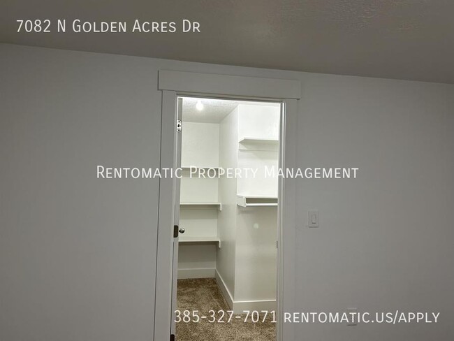 Building Photo - 7082 Golden Acrs Dr