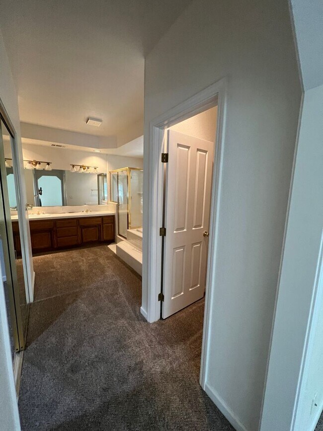 Building Photo - Single Story on Private Court in Gated Hillsborough, Granite Bay, CA