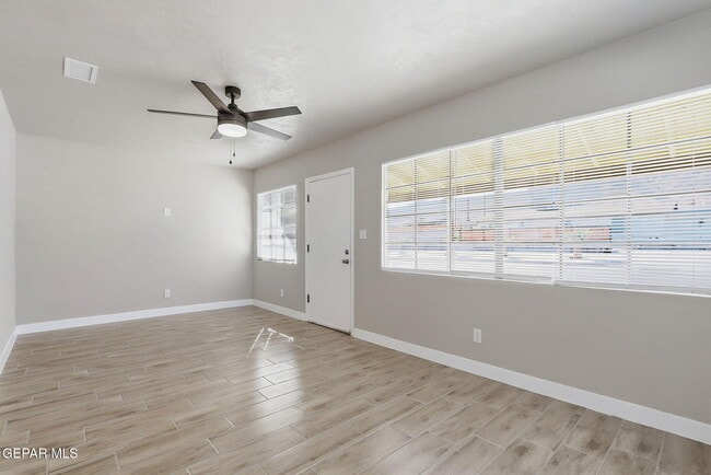 Building Photo - 3100 McKinley Ave