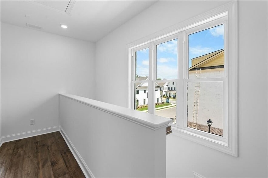 Building Photo - 5440 Howington Ct