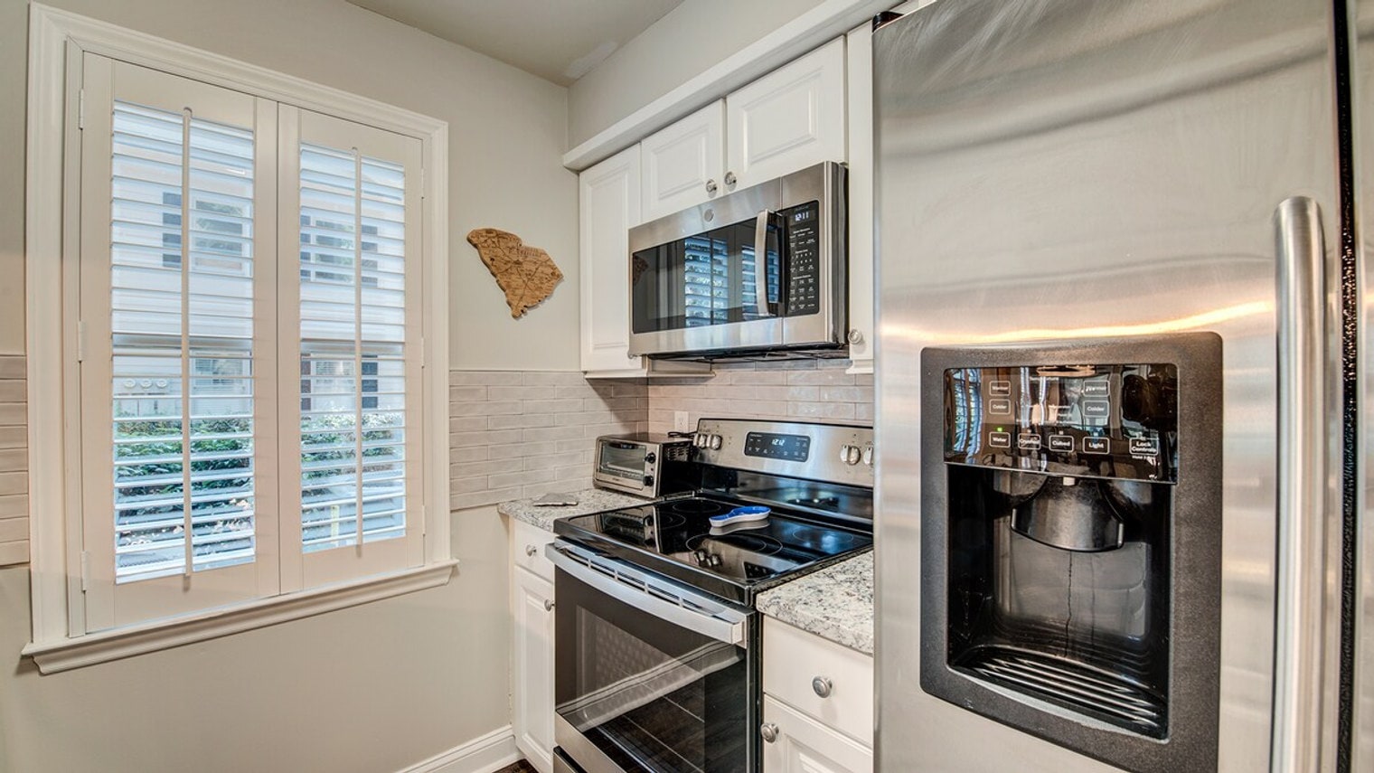 Building Photo - 159 Weehawka Way